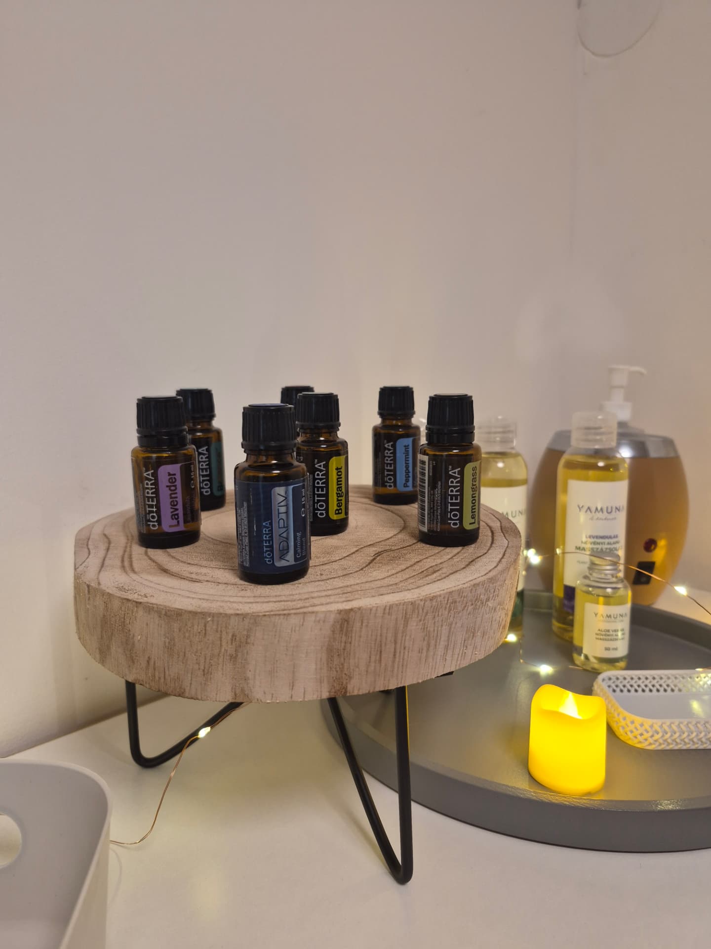 doTERRA illóolajok és növényi alapú masszázsolajok az Aura Studio kezelőszobájában